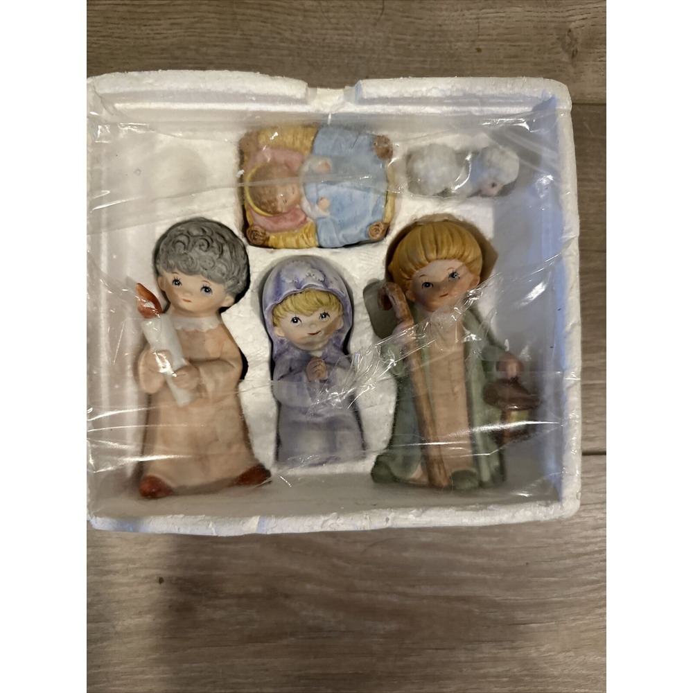 HOMCO Vintage Bisque Children Nativity Scene 5 Pieces No 5602 Figurine Set